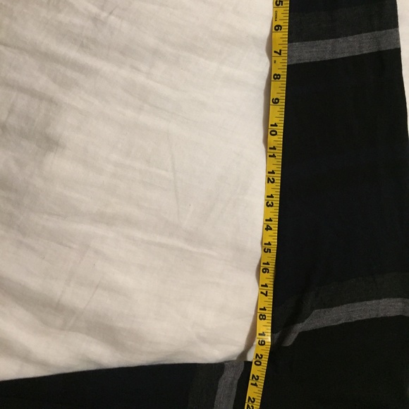 Uniqlo striped crew sweater medium - Picture 4 of 6